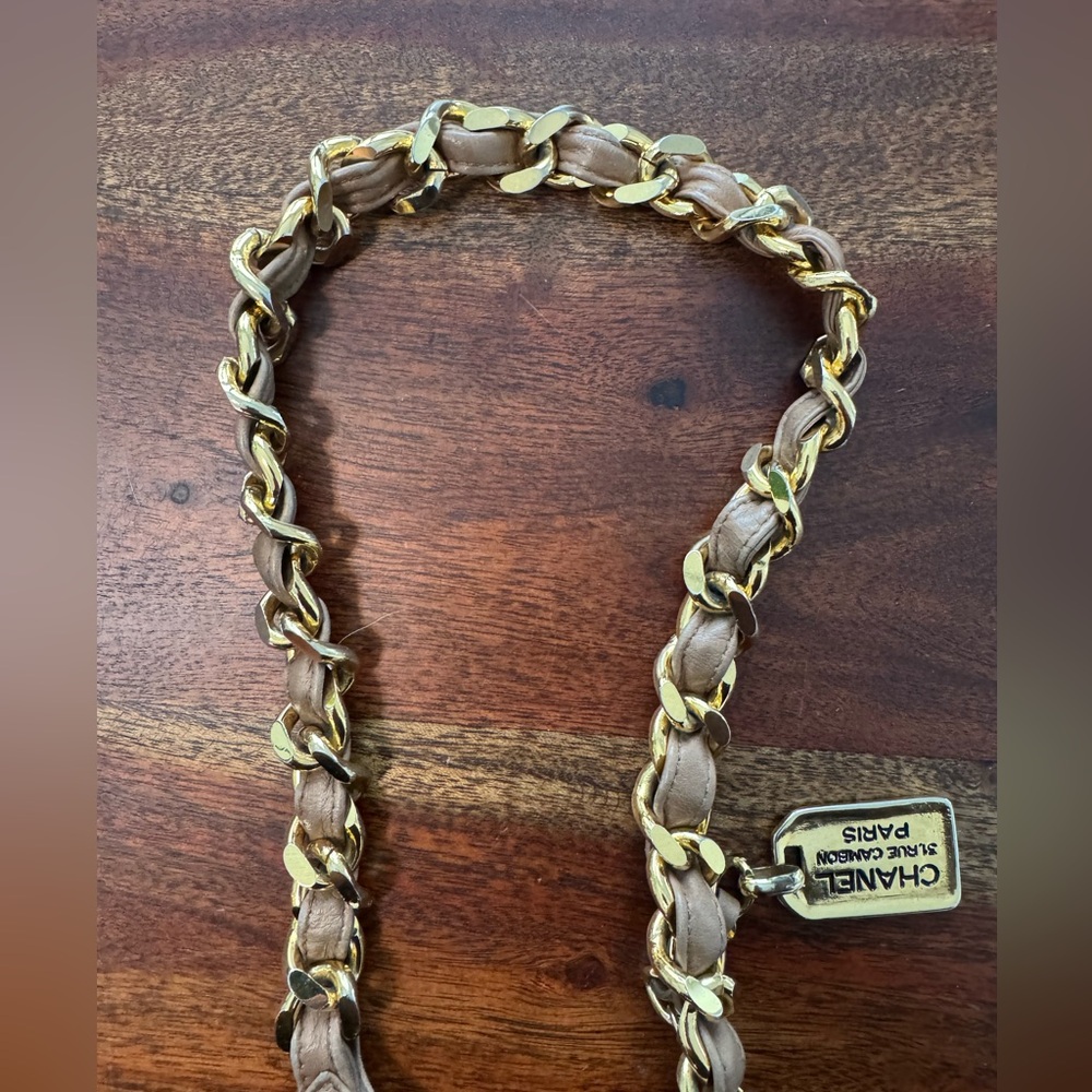 CHANEL Rue Cambon Beige Leather Belt with Gold Chain - Picture 5 of 7